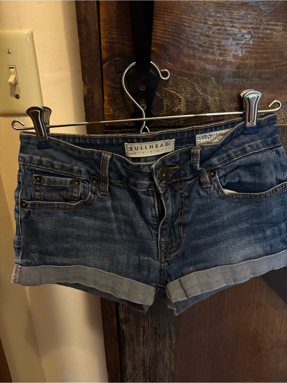 Women's Mid Wash Rolled Hem Jean Shorts